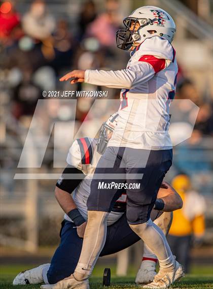 Thumbnail 1 in Terry Sanford @ Cape Fear (Battle of the Blues) photogallery.