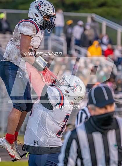 Thumbnail 3 in Terry Sanford @ Cape Fear (Battle of the Blues) photogallery.