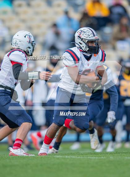 Thumbnail 3 in Terry Sanford @ Cape Fear (Battle of the Blues) photogallery.