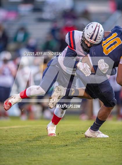 Thumbnail 2 in Terry Sanford @ Cape Fear (Battle of the Blues) photogallery.