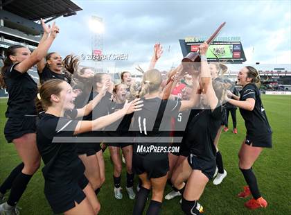 Thumbnail 3 in Colorado Academy vs. Jefferson Academy (CHSAA 3A Championship) photogallery.