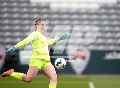Thumbnail 2 in Colorado Academy vs. Jefferson Academy (CHSAA 3A Championship) photogallery.