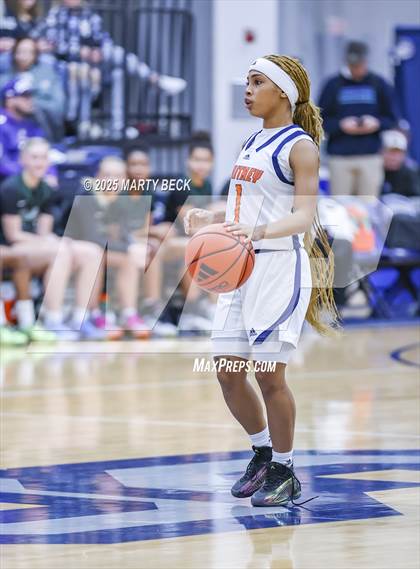 Thumbnail 1 in Staley vs Whitney Young (Sophie Cunningham Classic) photogallery.