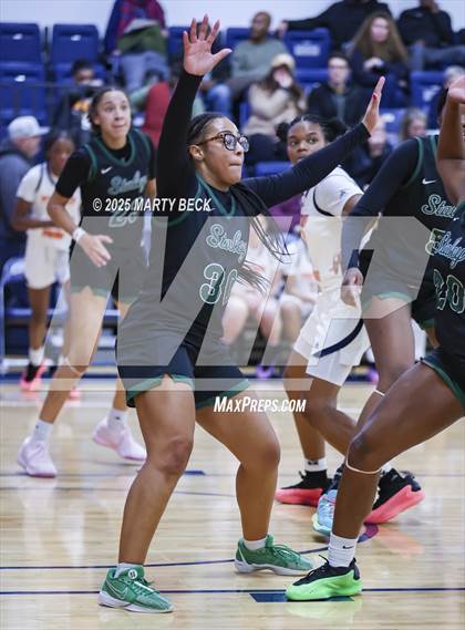 Thumbnail 2 in Staley vs Whitney Young (Sophie Cunningham Classic) photogallery.