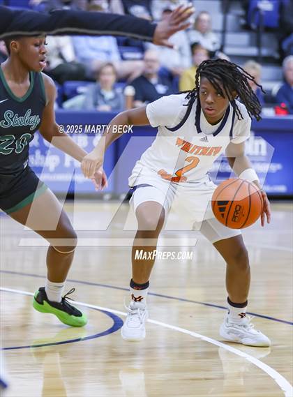 Thumbnail 1 in Staley vs Whitney Young (Sophie Cunningham Classic) photogallery.
