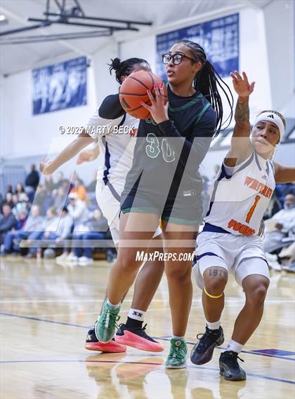 Thumbnail 3 in Staley vs Whitney Young (Sophie Cunningham Classic) photogallery.