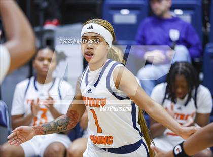 Thumbnail 3 in Staley vs Whitney Young (Sophie Cunningham Classic) photogallery.