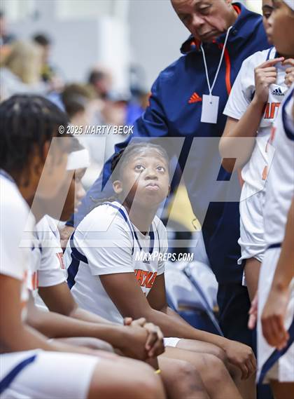 Thumbnail 2 in Staley vs Whitney Young (Sophie Cunningham Classic) photogallery.