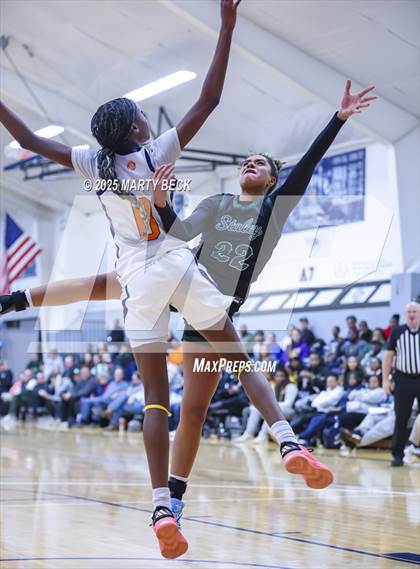 Thumbnail 3 in Staley vs Whitney Young (Sophie Cunningham Classic) photogallery.