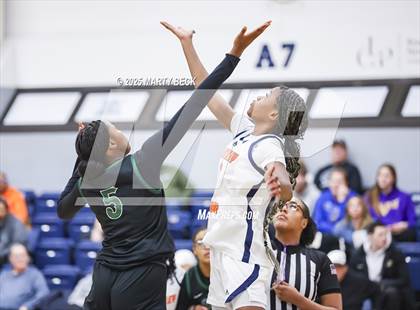Thumbnail 1 in Staley vs Whitney Young (Sophie Cunningham Classic) photogallery.