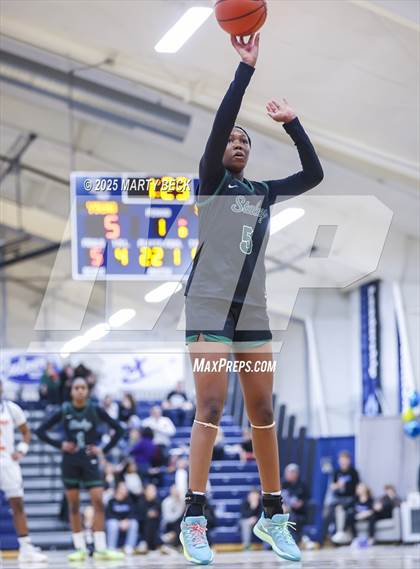 Thumbnail 2 in Staley vs Whitney Young (Sophie Cunningham Classic) photogallery.