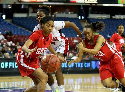 Thumbnail 3 in Salesian vs. Serra (CIF State D4 Final) photogallery.