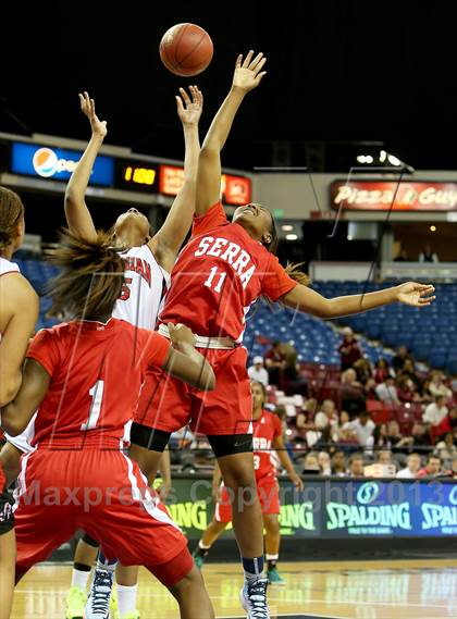 Thumbnail 1 in Salesian vs. Serra (CIF State D4 Final) photogallery.
