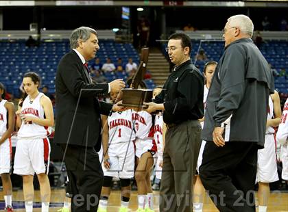 Thumbnail 3 in Salesian vs. Serra (CIF State D4 Final) photogallery.