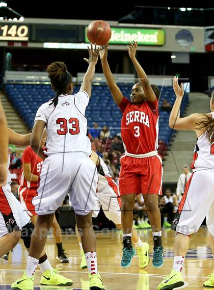 Thumbnail 3 in Salesian vs. Serra (CIF State D4 Final) photogallery.