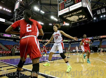 Thumbnail 1 in Salesian vs. Serra (CIF State D4 Final) photogallery.