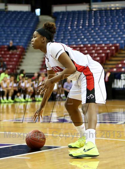 Thumbnail 3 in Salesian vs. Serra (CIF State D4 Final) photogallery.