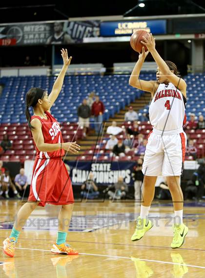 Thumbnail 1 in Salesian vs. Serra (CIF State D4 Final) photogallery.