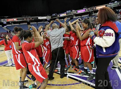 Thumbnail 2 in Salesian vs. Serra (CIF State D4 Final) photogallery.