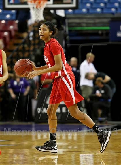 Thumbnail 2 in Salesian vs. Serra (CIF State D4 Final) photogallery.