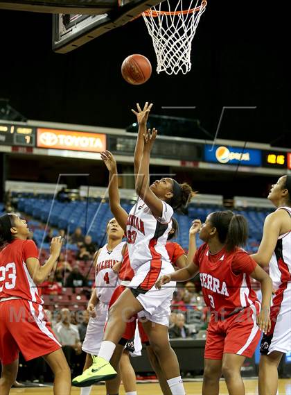 Thumbnail 2 in Salesian vs. Serra (CIF State D4 Final) photogallery.