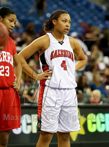 Thumbnail 1 in Salesian vs. Serra (CIF State D4 Final) photogallery.