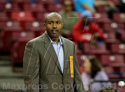 Thumbnail 3 in Salesian vs. Serra (CIF State D4 Final) photogallery.