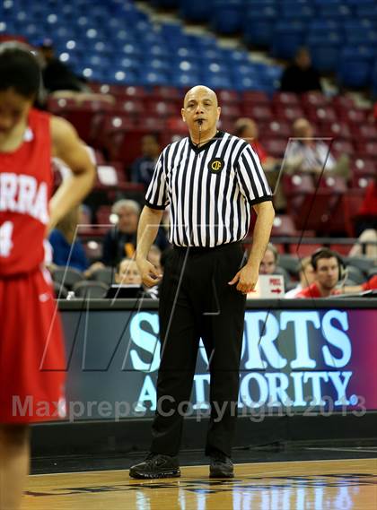 Thumbnail 3 in Salesian vs. Serra (CIF State D4 Final) photogallery.