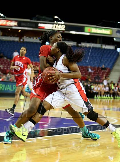 Thumbnail 3 in Salesian vs. Serra (CIF State D4 Final) photogallery.