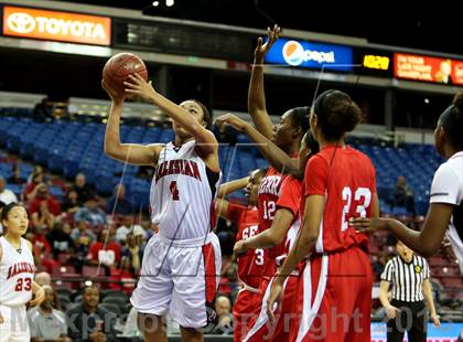 Thumbnail 2 in Salesian vs. Serra (CIF State D4 Final) photogallery.