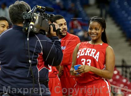 Thumbnail 1 in Salesian vs. Serra (CIF State D4 Final) photogallery.