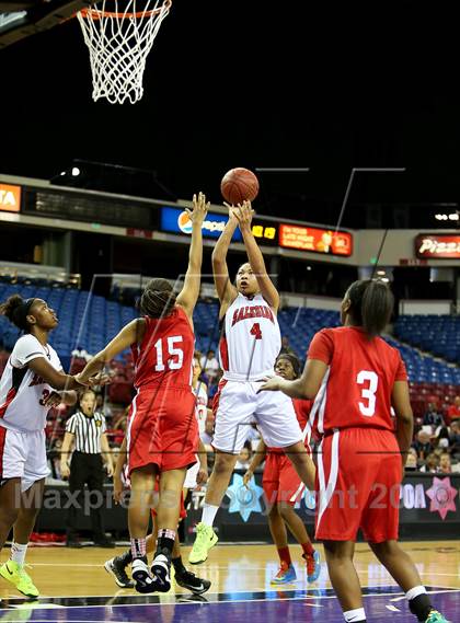 Thumbnail 3 in Salesian vs. Serra (CIF State D4 Final) photogallery.