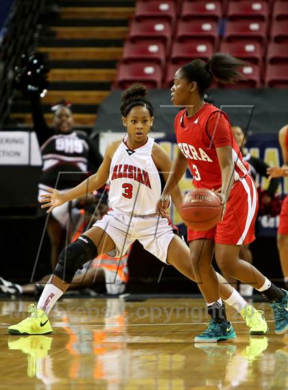 Thumbnail 2 in Salesian vs. Serra (CIF State D4 Final) photogallery.