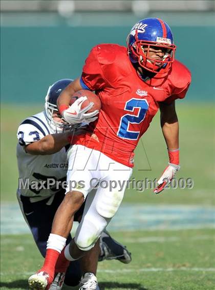 Thumbnail 2 in Marin Catholic vs. Serra (CIF State D3 Final) photogallery.