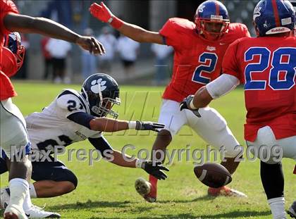 Thumbnail 2 in Marin Catholic vs. Serra (CIF State D3 Final) photogallery.