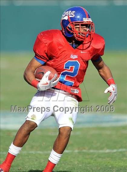 Thumbnail 2 in Marin Catholic vs. Serra (CIF State D3 Final) photogallery.