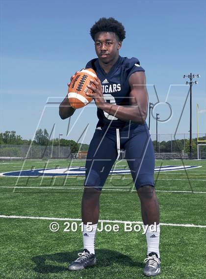 Thumbnail 1 in Clay-Chalkville (2015 Preseason Top 25 Photo Shoot)  photogallery.