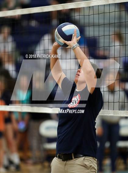 Thumbnail 3 in Washington-Lee @ Yorktown photogallery.