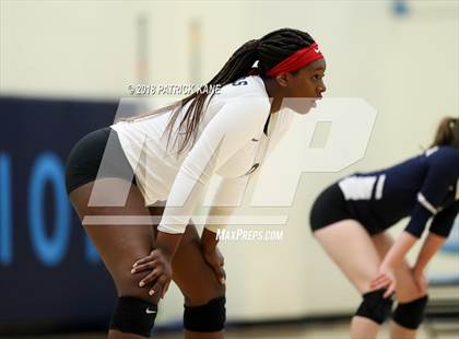 Thumbnail 3 in Washington-Lee @ Yorktown photogallery.