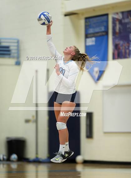 Thumbnail 2 in Washington-Lee @ Yorktown photogallery.