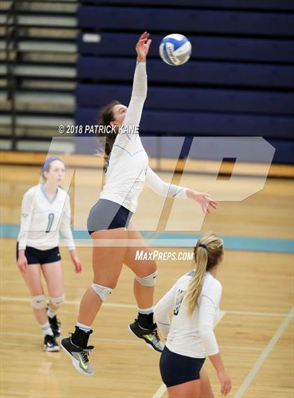 Thumbnail 2 in Washington-Lee @ Yorktown photogallery.