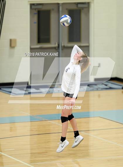 Thumbnail 3 in Washington-Lee @ Yorktown photogallery.