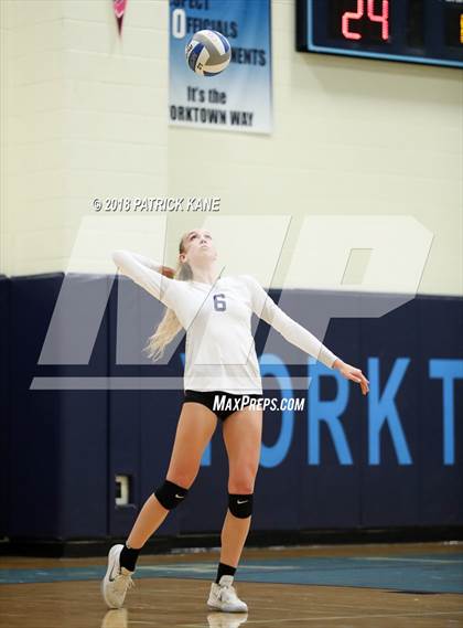 Thumbnail 2 in Washington-Lee @ Yorktown photogallery.