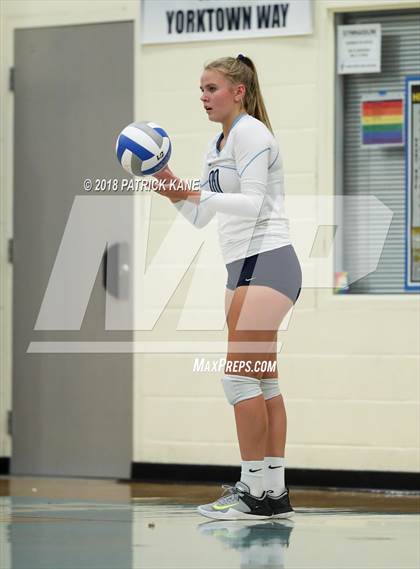 Thumbnail 2 in Washington-Lee @ Yorktown photogallery.