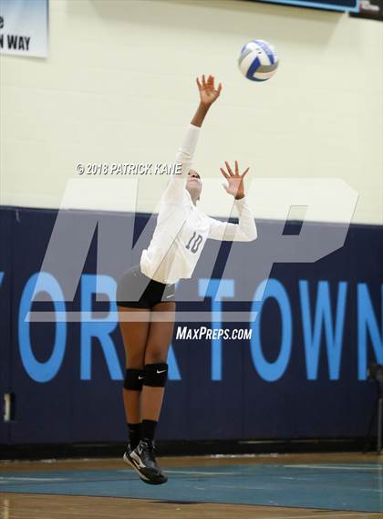 Thumbnail 1 in Washington-Lee @ Yorktown photogallery.