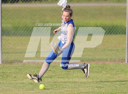 Thumbnail 3 in Bismarck @ Glen Rose (AAA 3A District Playoff) photogallery.