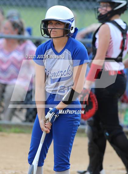 Thumbnail 1 in Bismarck @ Glen Rose (AAA 3A District Playoff) photogallery.