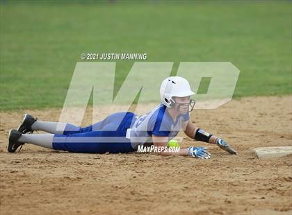 Thumbnail 1 in Bismarck @ Glen Rose (AAA 3A District Playoff) photogallery.