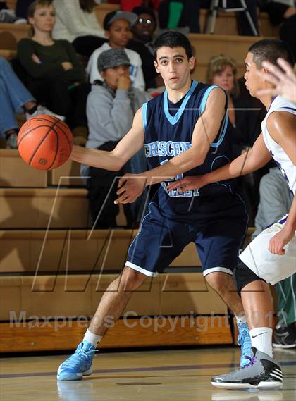 Thumbnail 3 in Crescenta Valley vs. Diamond Bar (MaxPreps Holiday Classic) photogallery.