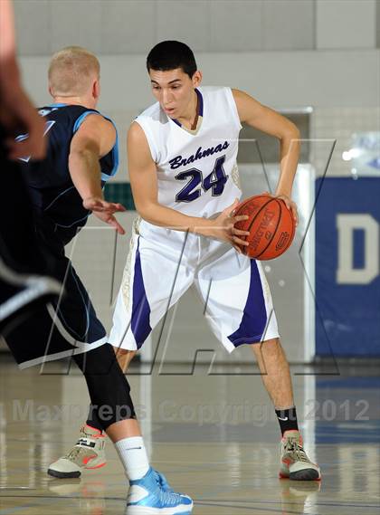 Thumbnail 3 in Crescenta Valley vs. Diamond Bar (MaxPreps Holiday Classic) photogallery.